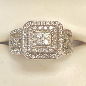 Halo Diamond Cluster Ring. 925. Size 6.